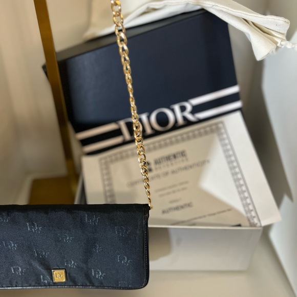 🔥🔥Authentic christian Dior Cross Body Full Inclusion🔥🔥 - Picture 3 of 8